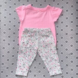 🛍 CUTE  Little GIRLS OUTFIT SIZE 0-3 MONTHS 🛍